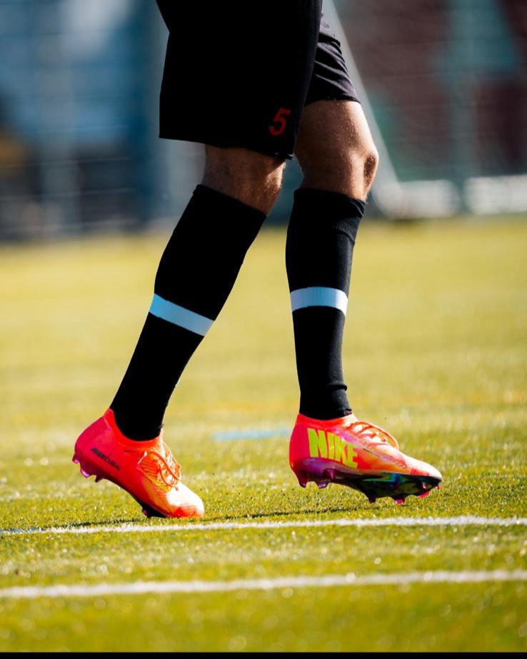 Teams competing in an AR Academy tournament